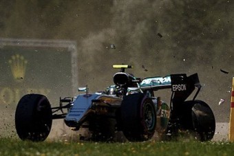 F1: Nézd meg Rosberg ijesztő ausztriai bukását!