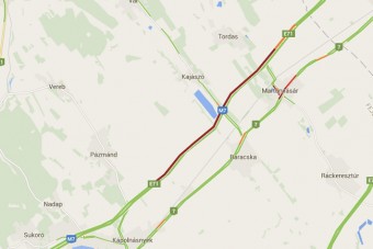 Baleset az M7-esen, több kilométeres a dugó