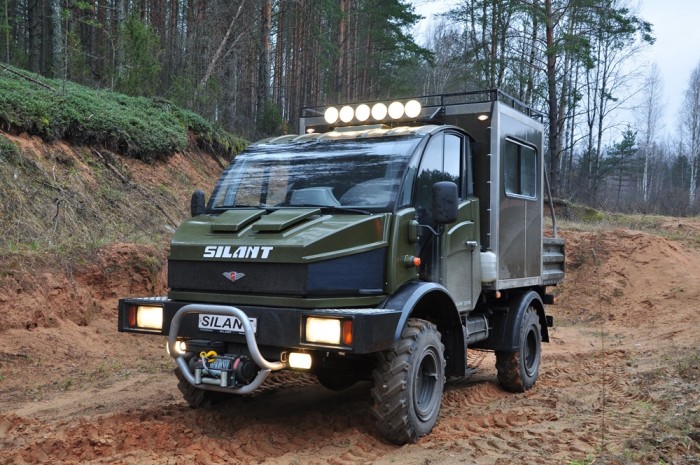 Ez az orosz gép, akár az Unimog kihívója is lehetne