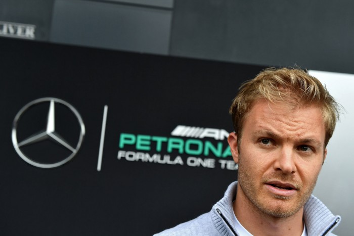 F1: Az utolsó figyelmeztetést kapták a mercisek 1 | Vezess silv_csut_01