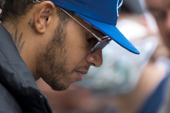 F1: Az utolsó figyelmeztetést kapták a mercisek