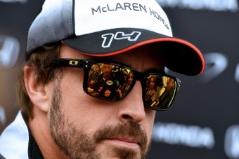 F1: Alonso szerint rendben vannak a mercis ütközések