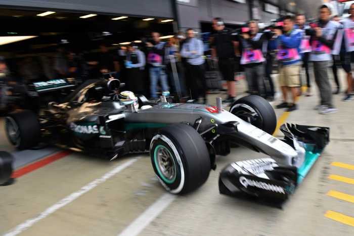 F1: A Mercedes készen áll a pilóták felfüggesztésére