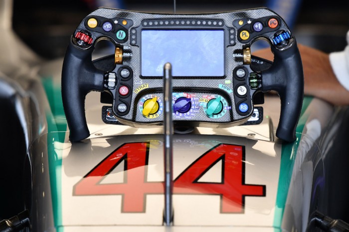 F1: A Mercedes készen áll a pilóták felfüggesztésére 1 | Vezess silv_edz_10