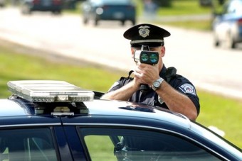 Egy órán belül háromszor kapták el gyorshajtásért­