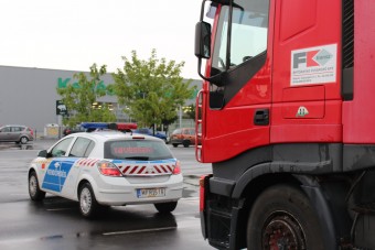 Hétfőtől ismét ellenőrzik a kamionosokat és a buszosokat