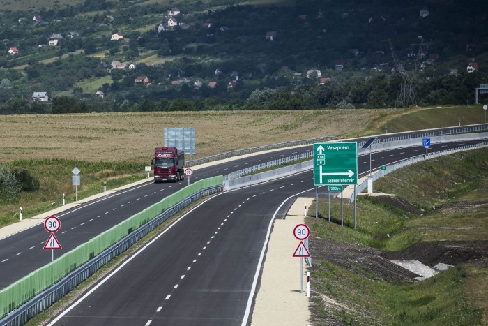 Lassan épülnek a leggyorsabb magyar utak 2 útépítés 8-as MTI2