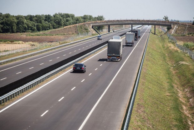 Lassan épülnek a leggyorsabb magyar utak 1 útépítés-M4-szolnok-MTIJÓ