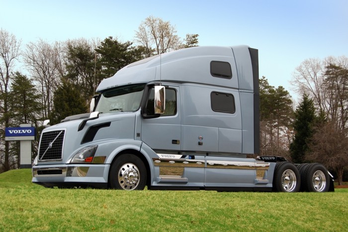 Munkásokat küld el Volvo