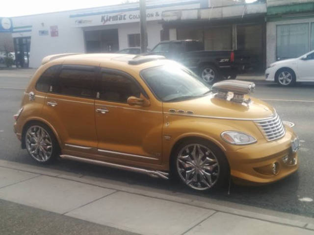 weirdly_customized_cars_640_26