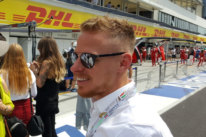 Megpaskoltam Hamilton fejét 1 Megpaskoltam Hamilton fejét 1