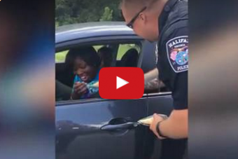 Mondvacsinált indokkal állították meg az autóst