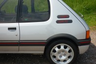 Szinte új Peugeot 205 GTI kelt el hihetetlen áron 8