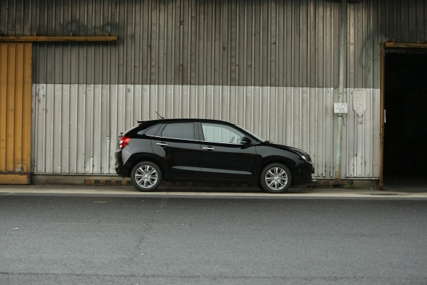 Nagy kisautó: Suzuki Baleno 2 Alig rövidebb 4 méternél