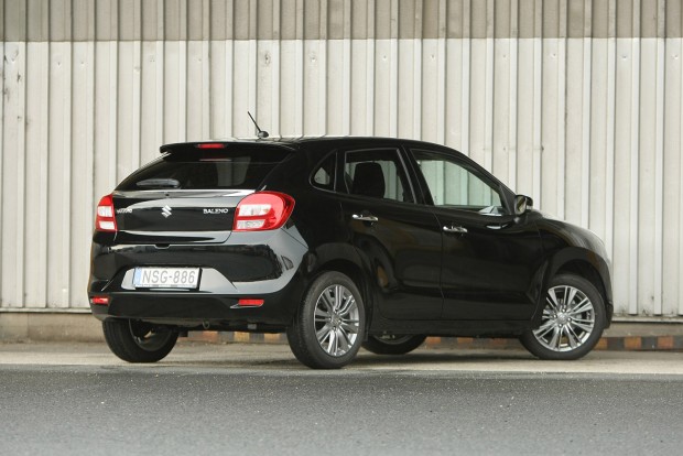 Nagy kisautó: Suzuki Baleno 1 A forma nem túl modern, de kellemes látvány