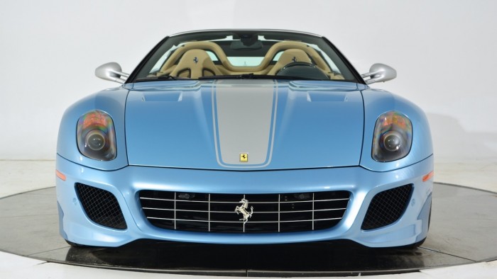 Hajmeresztő ára van ennek a Ferrarinak