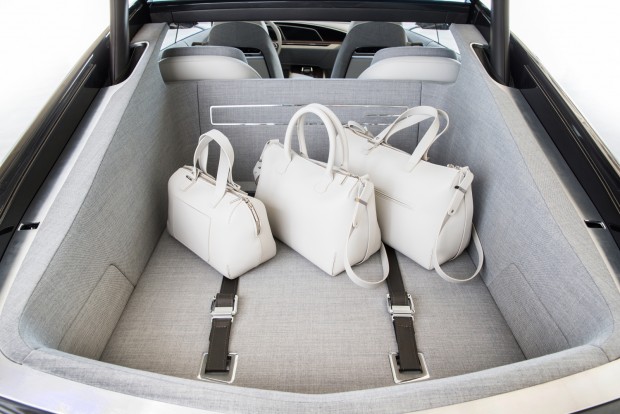 Jaguar-fenekű luxustanulmány a Cadillactől 7 | Vezess 2016-Cadillac-Escala-Concept-Interior-029