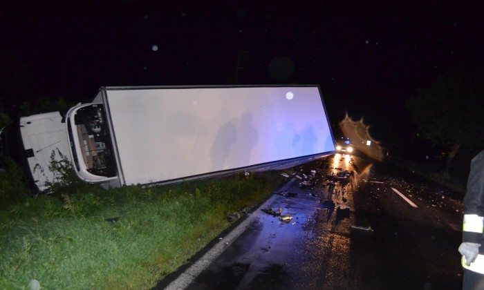 Semmi sem maradt a kamionnal ütköző Suzukiból 3 | Vezess Semmi sem maradt a kamionnal ütköző Suzukiból 3