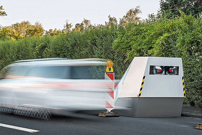 Itt a traffipaxok új terminátora, nincs menekvés