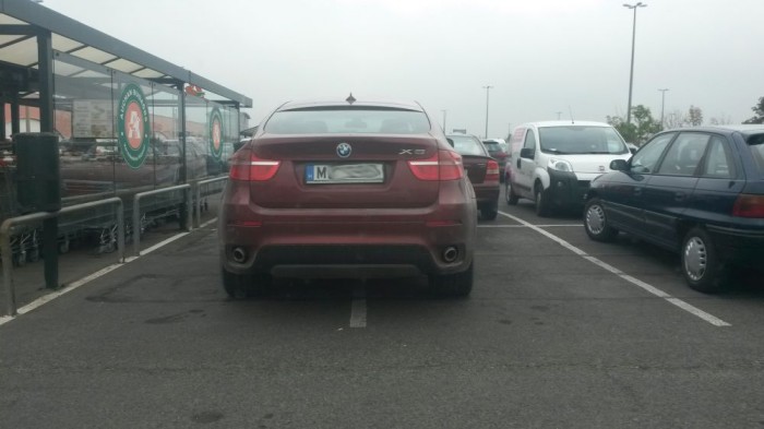 Ez a 13 magyar autós kiakasztotta a bunkóságmérőt 16