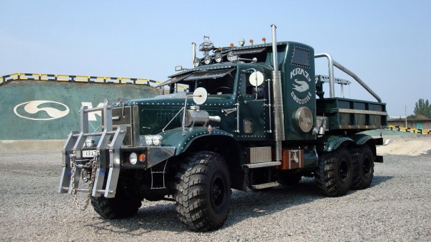 12 kamion, amit kiraknál a falra 6 Auto___Trucks_Tuning_KrAZ-255B_096595_