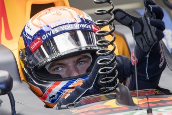 F1: Verstappen az élen otthon, a Mercedes sehol