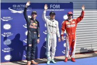 F1: Rosbergé a pole, Verstappen a nyakán 2