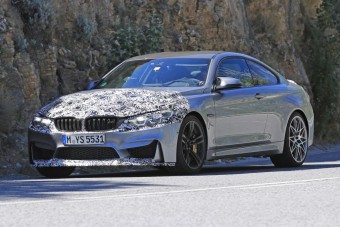 Megújul a BMW M4, de jól titkolja