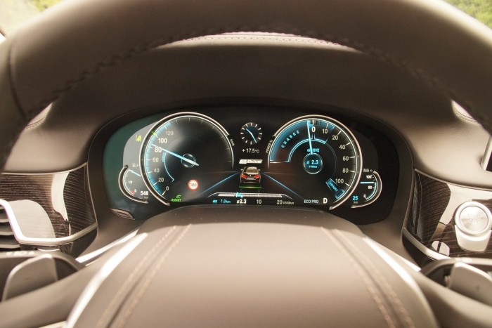 A BMW megmutatta a jövőt. Nem volt benne nagy durranás