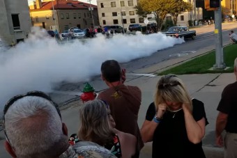 Ez a Ford Falcon nem az utcát ébreszti fel, az egész várost