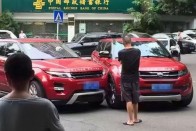 Váratlanul olcsó a kínai Range Rover másolat 1