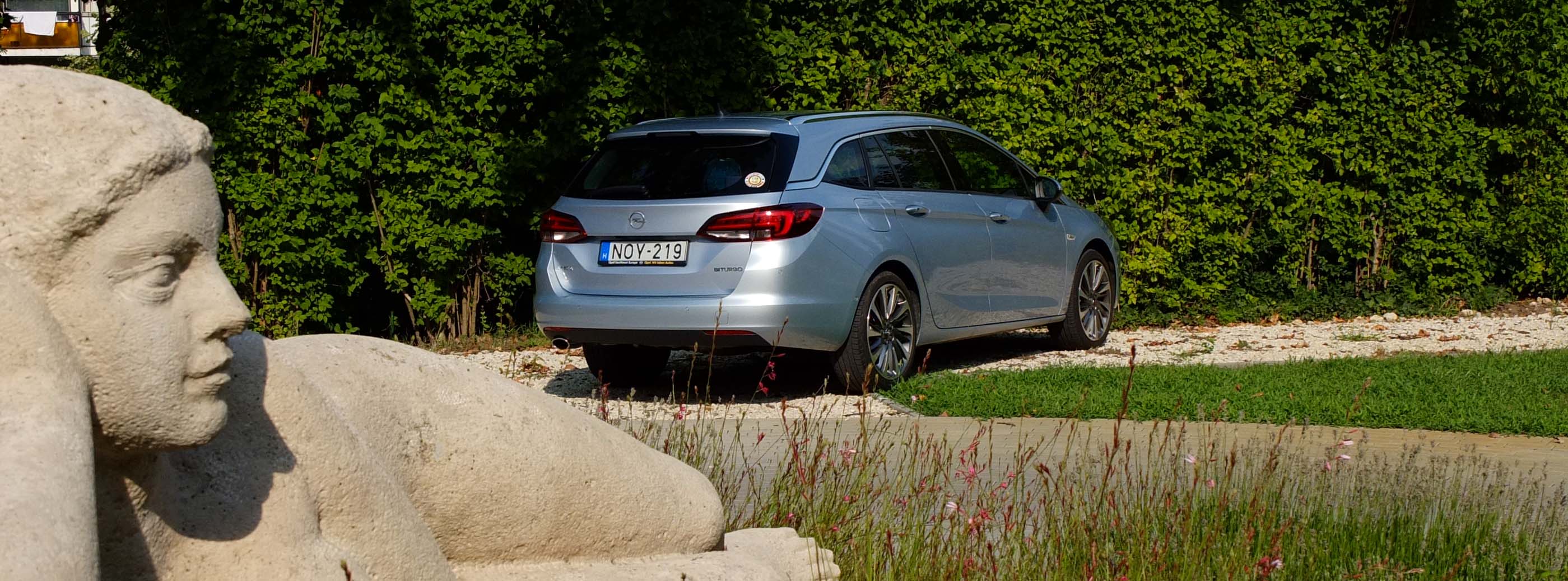 Mindent bele kombi az Opeltől, terebélyes farral 14