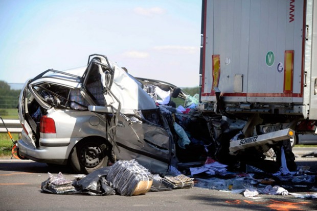Megrázó fotók az M5-ösön történt halálos balesetről