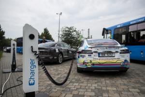 Vége a villanyautók ingyenes töltésének itthon
