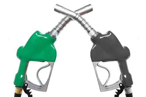 Hátat fordítanak a dízelmotornak a vásárlók