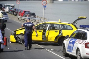 Videón a budapesti taxis üldözés
