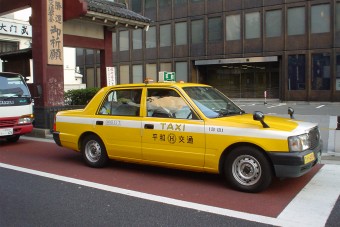 Nyolcszázötven kilométert taxizott, de nem fizetett