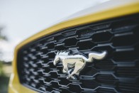 Ford Mustang, négy hengerrel: nem tragédia 57