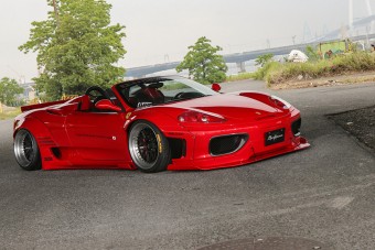 Mit műveltek ezzel a Ferrarival? Te jó ég!