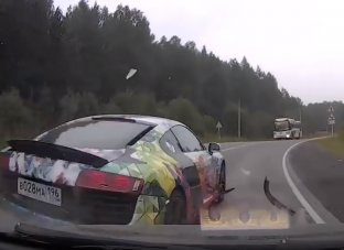 Ezt a cserbenhagyó audist látva ökölbe szorul a kéz