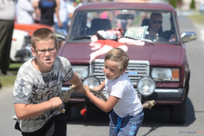 Guminőt ragasztottak a Ladára, úgy húzták 5 | Vezess L3123102