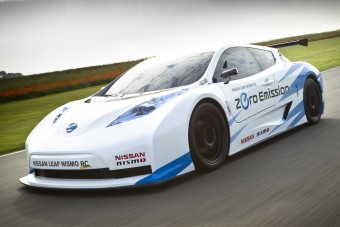 Elektromos sportautóban gondolkodik a Nissan