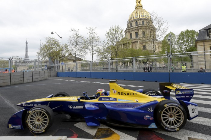 F1: Bekékül a Renault autója? 2 | Vezess renault_formulae