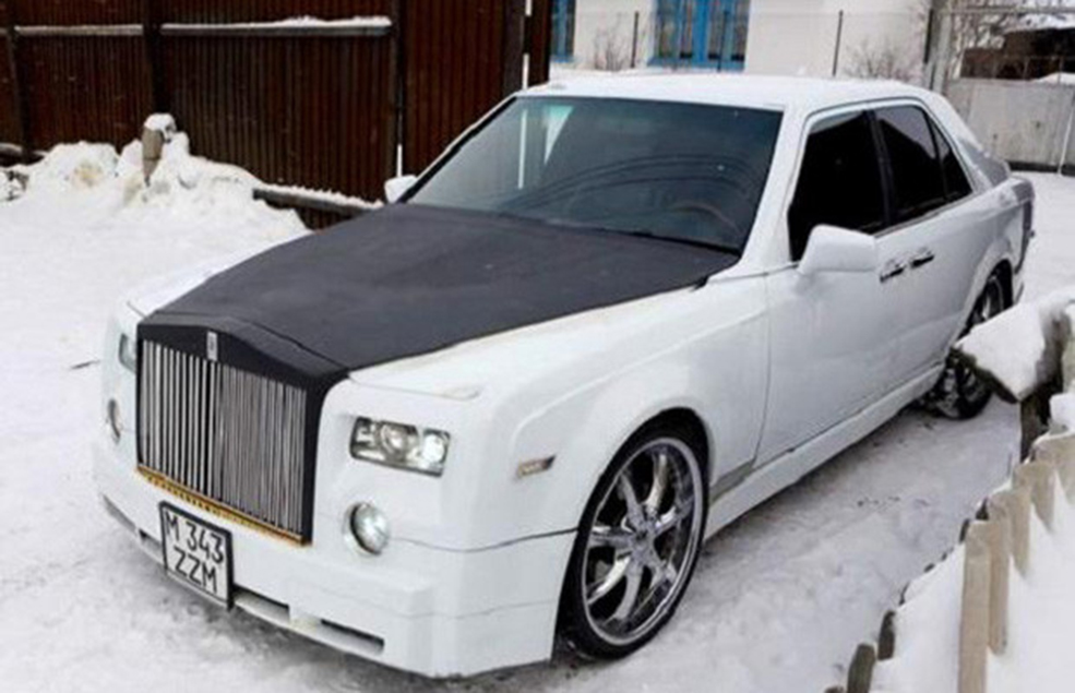 10 Rolls-Royce-koppintás, amitől kiég a szemed 8 Rolls-Royce-Mercedes-Benz-E-Class