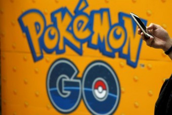 Pokemon Gót játszott, gyalogost gázolt a kamionos