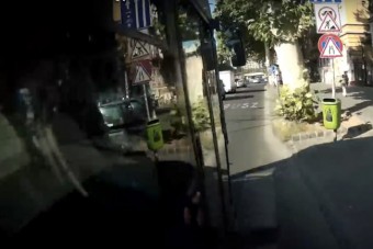 Vádat emeltek a bringást gázoló BKV-sofőr ellen
