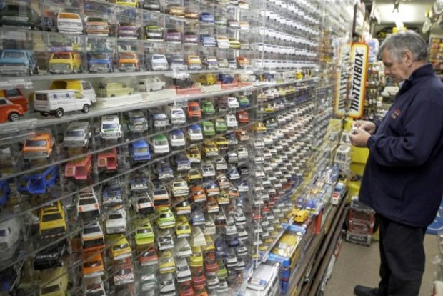 Nem hiszed el, mivel van tele a padlás ennél a gyűjtőnél