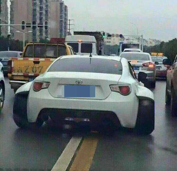these_cars_will_make_you_all_confused_640_27