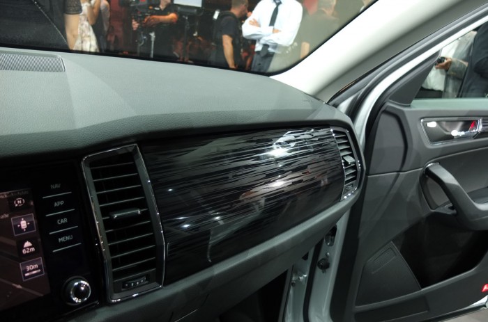 Íme, a medve ihlette hétszemélyes Škoda, a Kodiaq 7 04