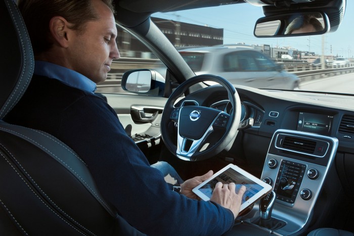 Svéd összefogás az autonóm autókért